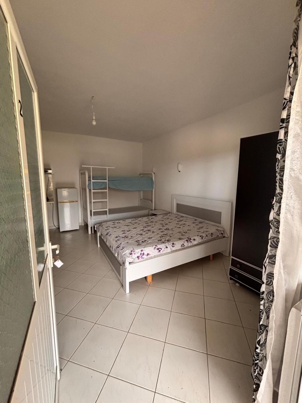 Holiday Hotel Borsh Hotel apartamentowy